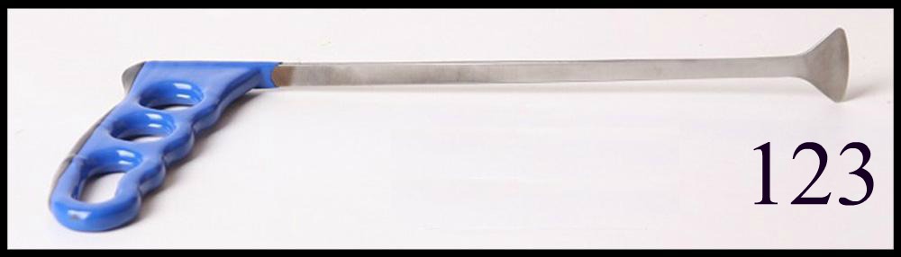 #123- 8″ Long Whale Tail with 3/4″ Spade