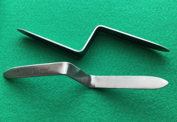 #199 – 10″ Long Double Ended Hail Spoon